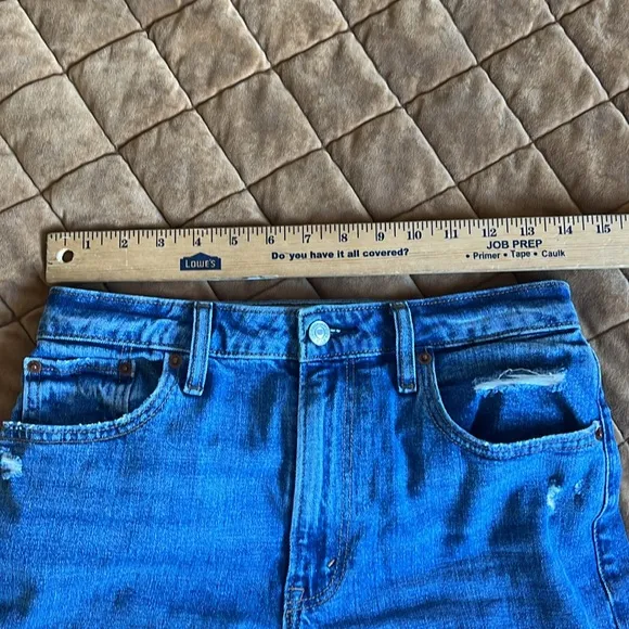 ABERCROMBIE &amp; FITCH THE MOM HIGH RISE CURVE LOVE 4/27