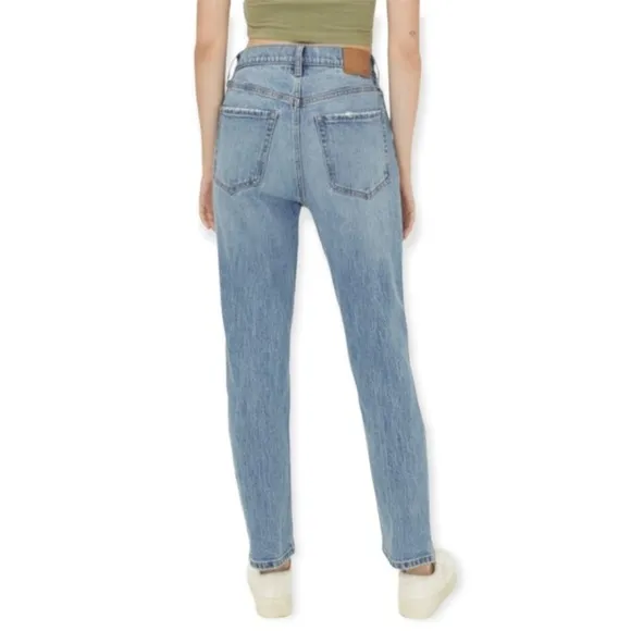 Aero 90's Super High Rise Straight Button Fly Jeans 12