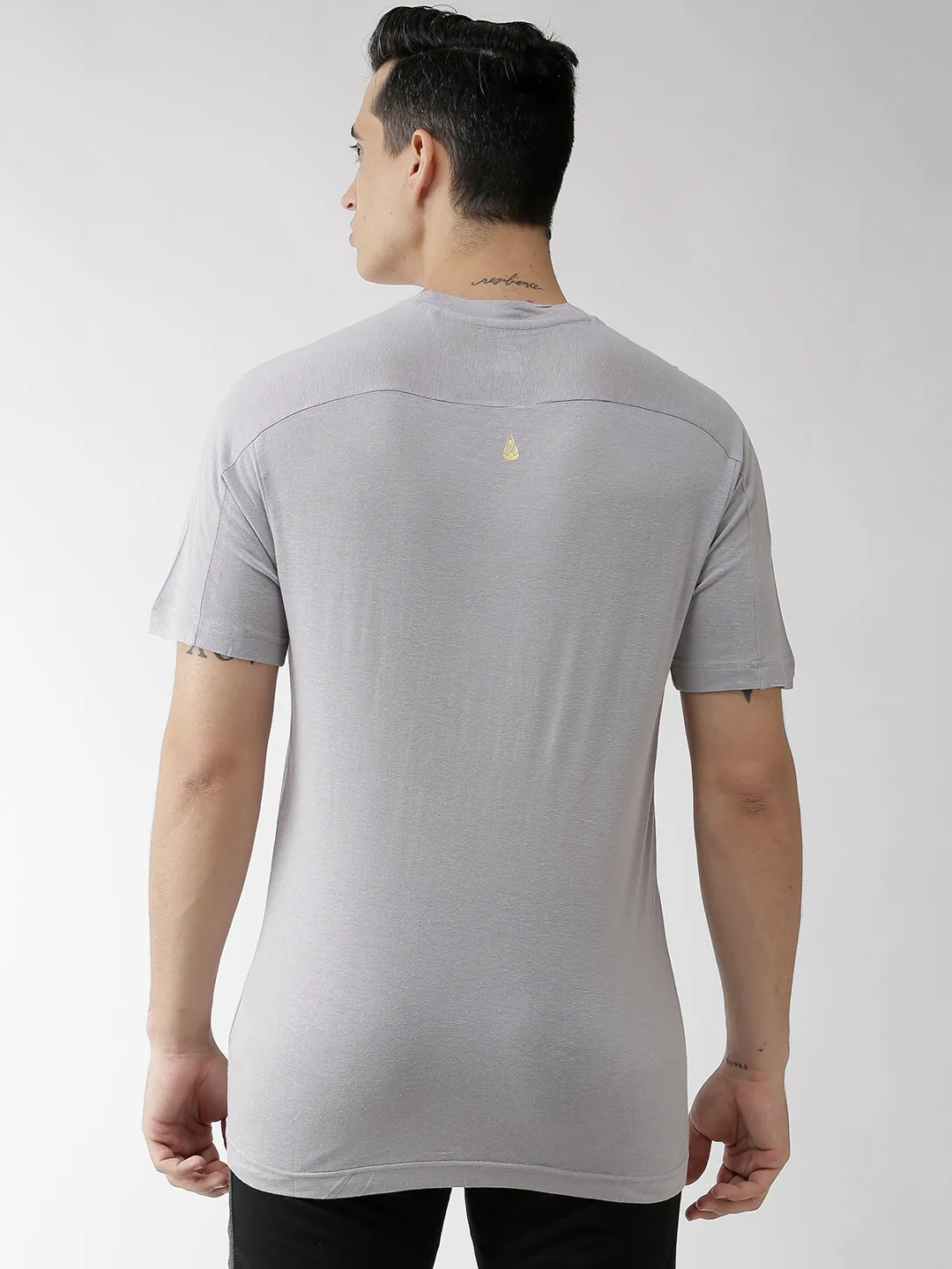 Alcis Men Grey Solid Round Neck Yoga T-shirt