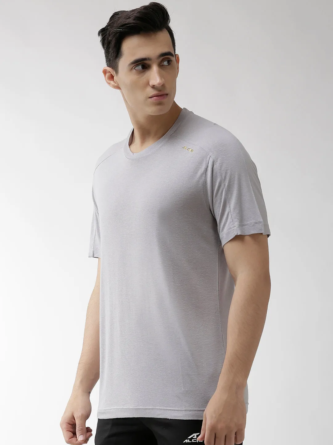 Alcis Men Grey Solid Round Neck Yoga T-shirt