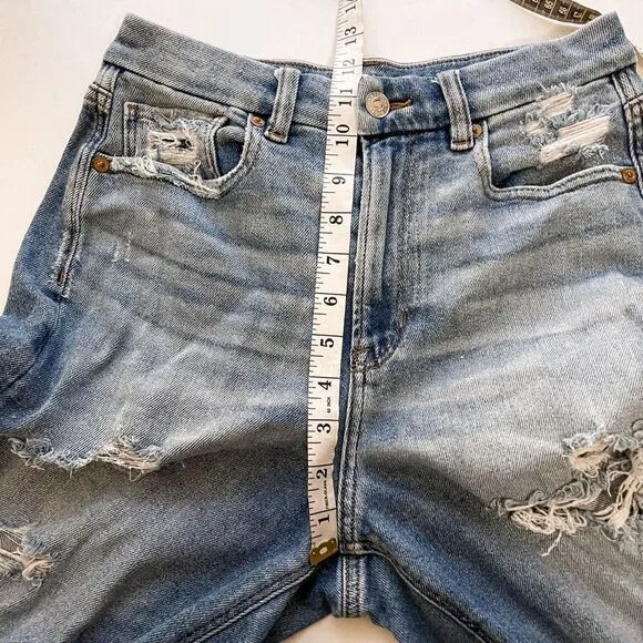 American Eagle Distressed Curvy Mom Jeans 4