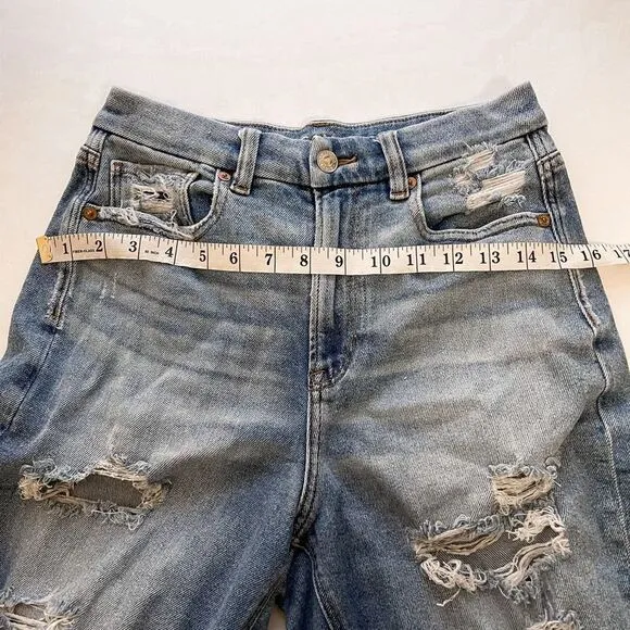 American Eagle Distressed Curvy Mom Jeans 4