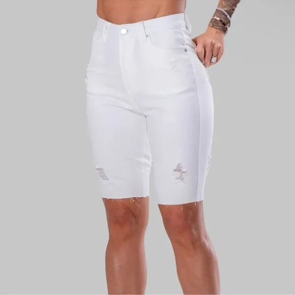 Byegreis Noah white denim shorts in XXL. NWT