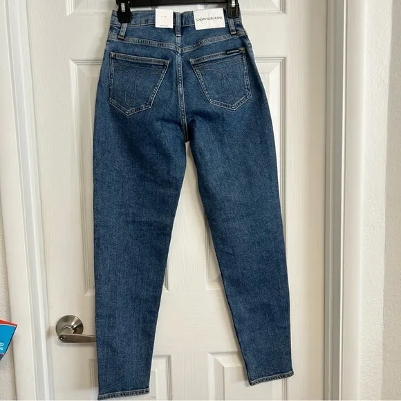 Calvin Klein Mom Jeans Womens Size 25 High Rise Button‎ Fly Tapered NEW