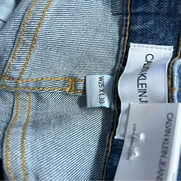 Calvin Klein Mom Jeans Womens Size 25 High Rise Button‎ Fly Tapered NEW