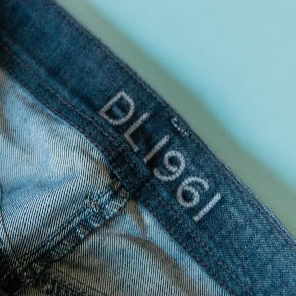 DL1961 Grace Dark Wash High Rise Straight Leg Jeans Sz 32