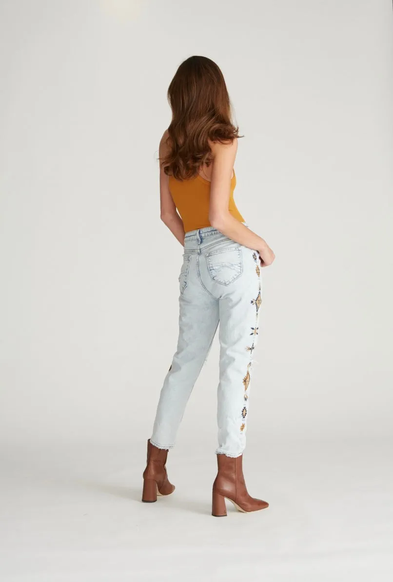 Driftwood Mona Mom Jean