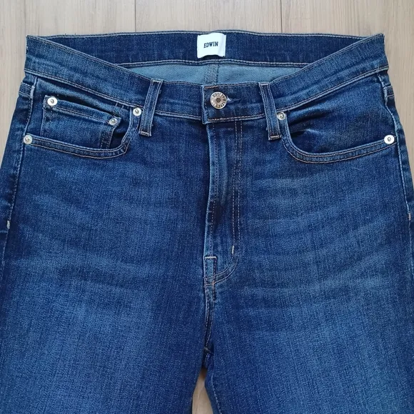 Edwin Bree High Waist Raw Hem Ankle Straight Leg Dejablue