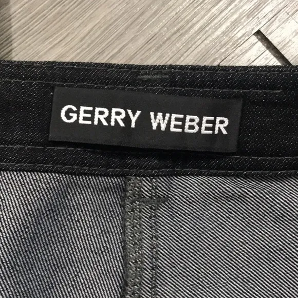 Gerry Weber NWOT Hi-Rise Straight Leg Jeans size 12