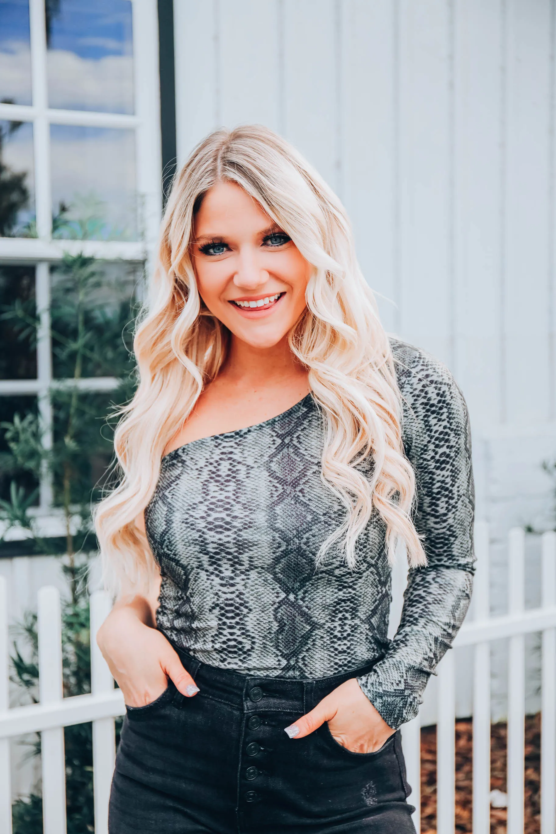 Gracie One-Shoulder Bodysuit
