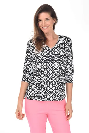 Heart Damask Classic UPF50  V-Neck Top