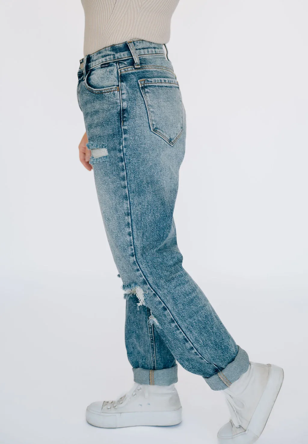 High Rise Distressed Mom Jean