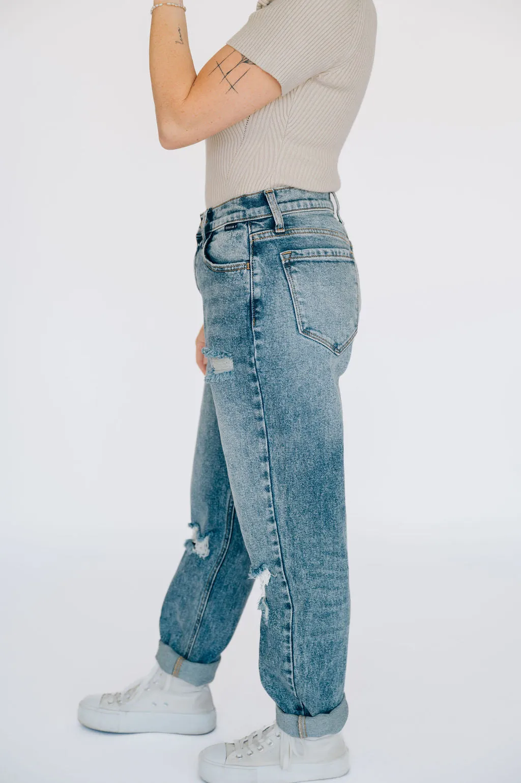 High Rise Distressed Mom Jean