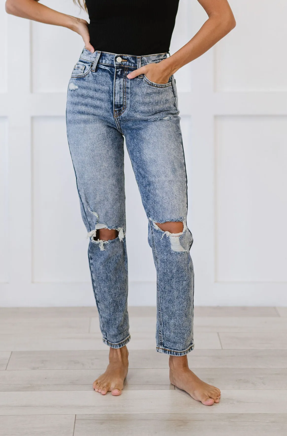High Rise Distressed Mom Jean