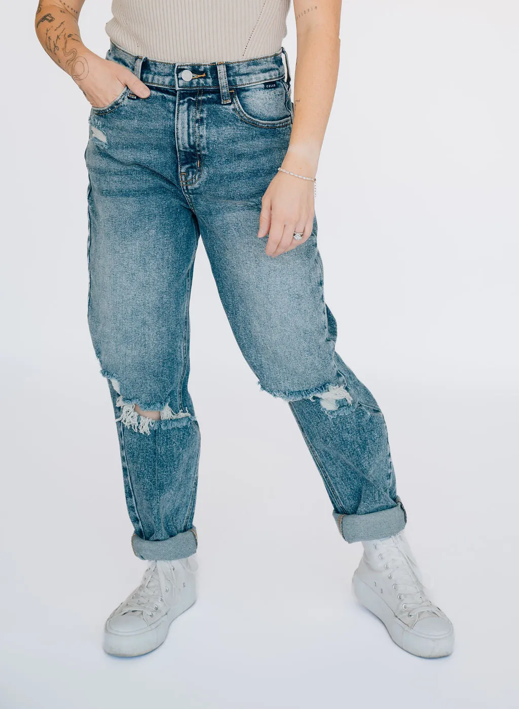 High Rise Distressed Mom Jean