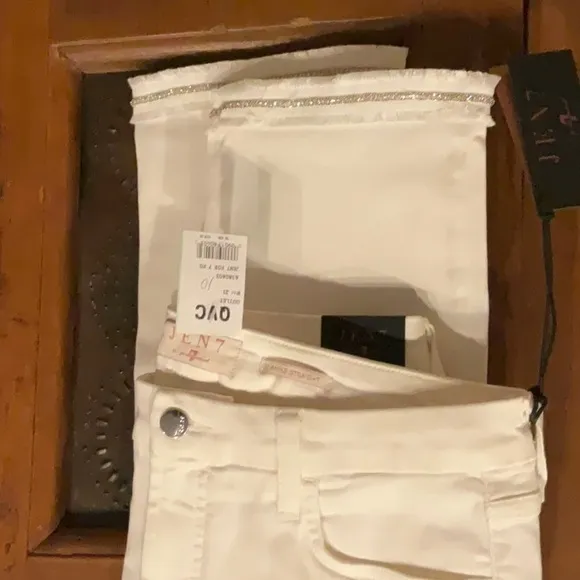 Jen7‎ by 7 For All Mankind White Straight Ankle Jeans