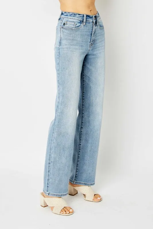 Judy Blue High Waisted Light Wash Straight Leg