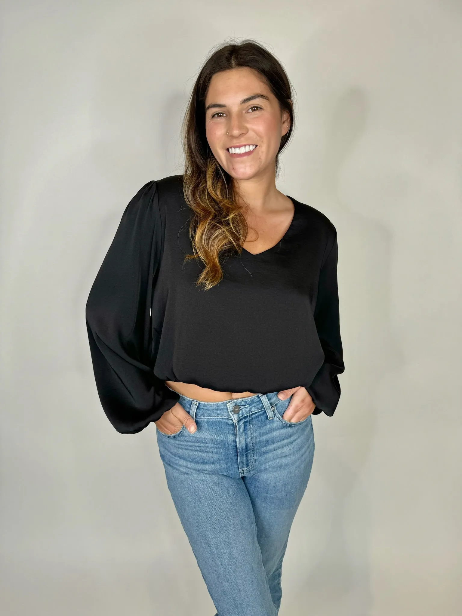 KLD L/S Washed Satin V-Neck Bubble Hem Blouse