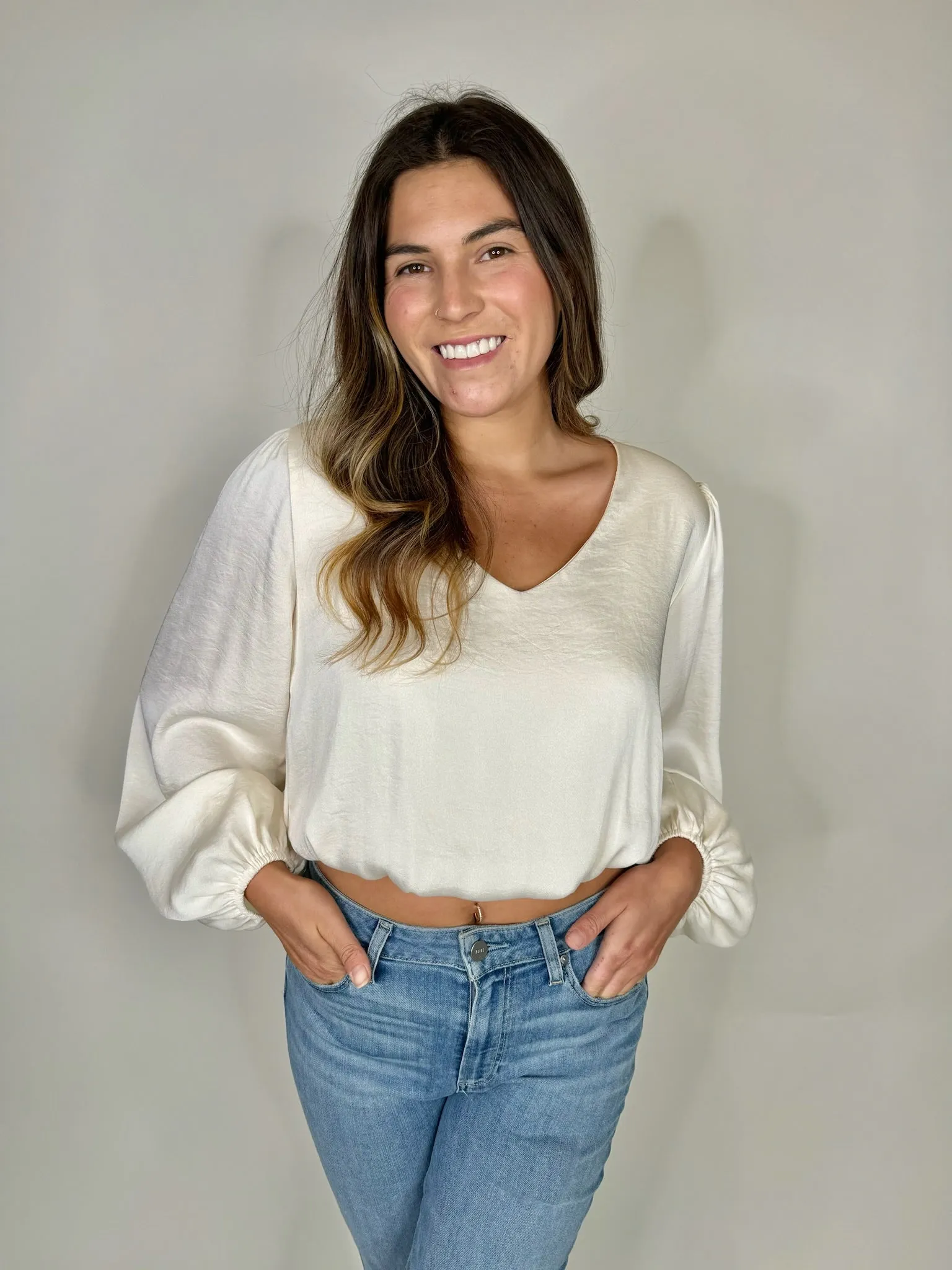 KLD L/S Washed Satin V-Neck Bubble Hem Blouse