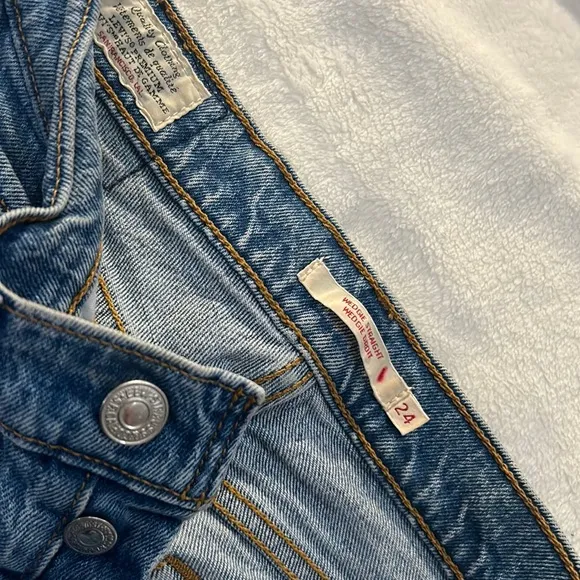 Levi Premium‎ Denim