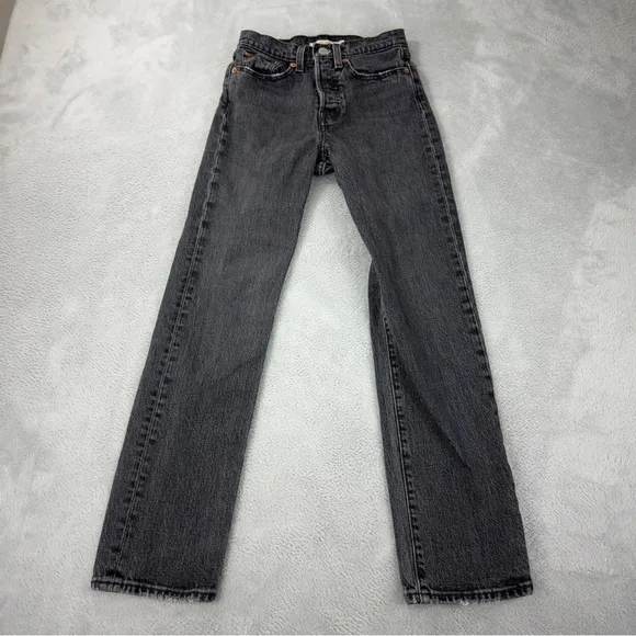 Levi's Jeans Women's Size 24x26 Wedgie Straight Black Denim Button Fly High Rise