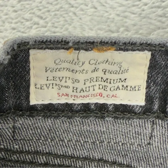 Levi's Jeans Women's Size 24x26 Wedgie Straight Black Denim Button Fly High Rise