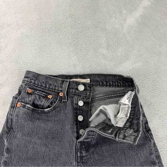 Levi's Jeans Women's Size 24x26 Wedgie Straight Black Denim Button Fly High Rise