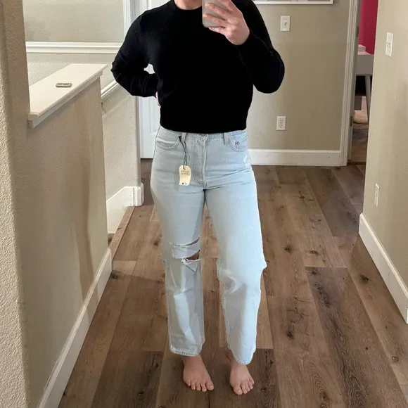Levi’s Ribcage super high rise lightwash straight leg jeans