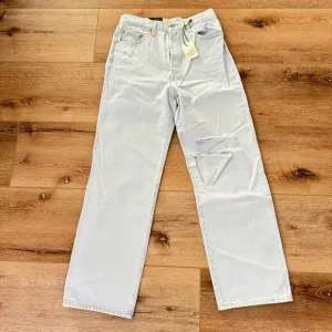 Levi’s Ribcage super high rise lightwash straight leg jeans