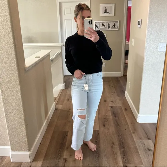 Levi’s Ribcage super high rise lightwash straight leg jeans