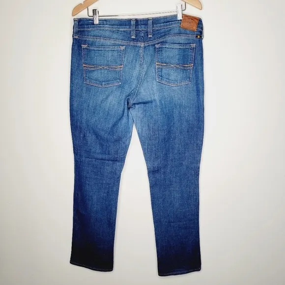 Lucky Brand Charlie Straight Jeans