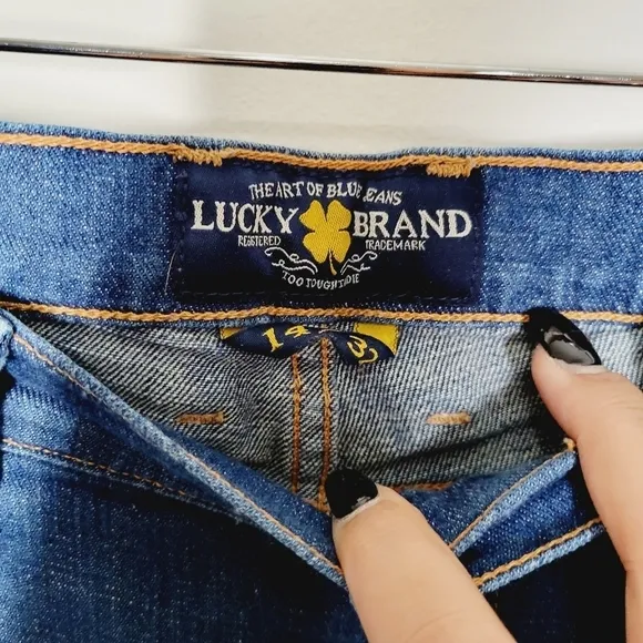 Lucky Brand Charlie Straight Jeans