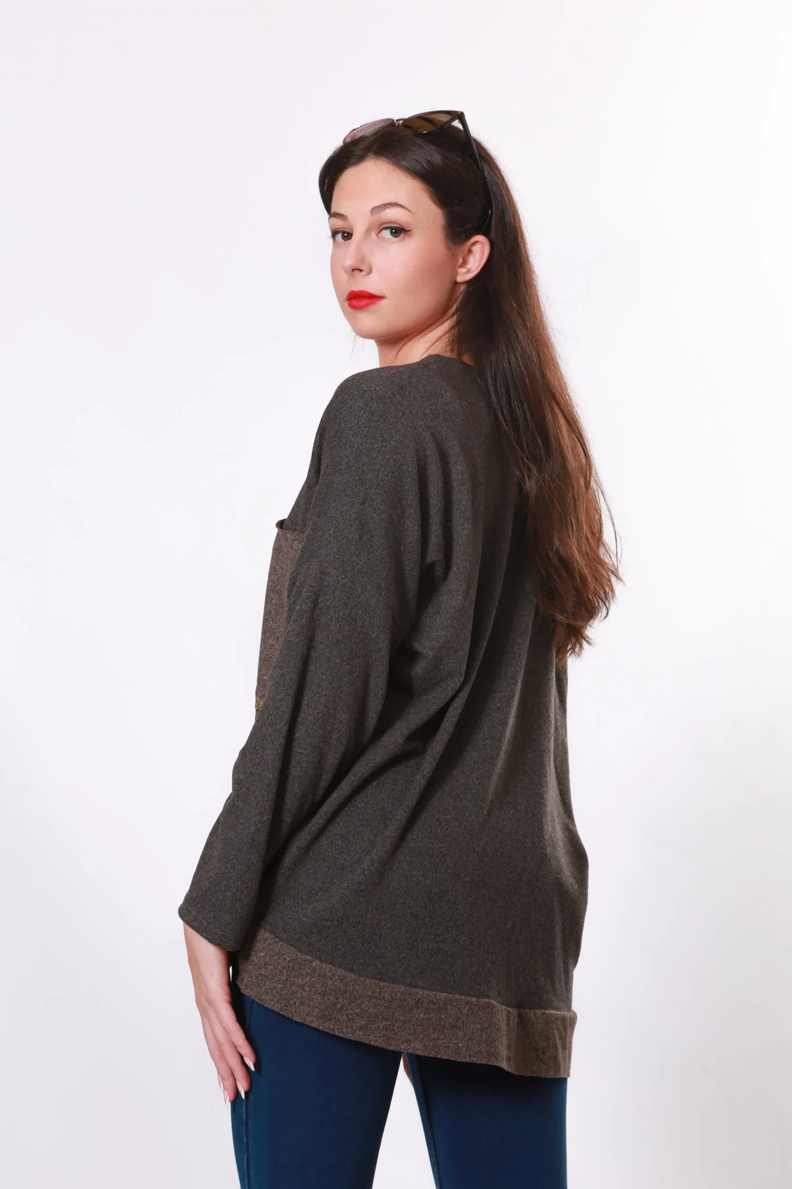 Made in Italy V neck knit with gold embellishment - Brown