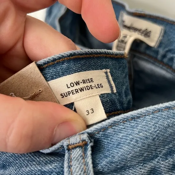 Madewell Low-Rise Superwide-Leg Jeans in Mainview Wash