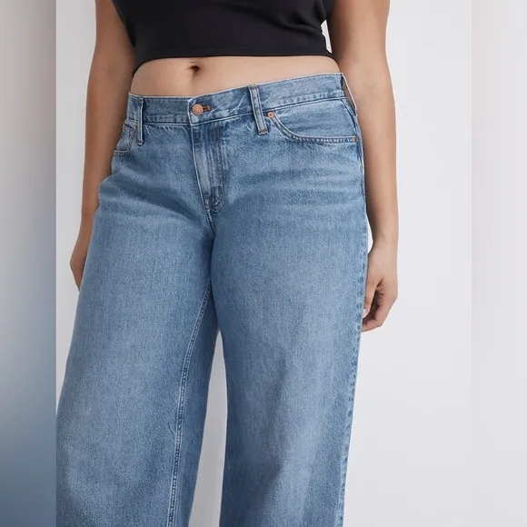Madewell Low-Rise Superwide-Leg Jeans in Mainview Wash