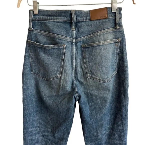Madewell Tall Classic Straight Jeans in Coldbrook Wash, Size 26T