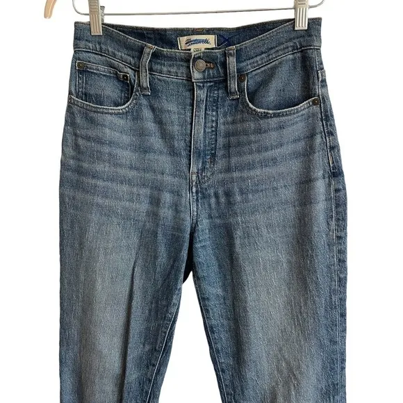 Madewell Tall Classic Straight Jeans in Coldbrook Wash, Size 26T