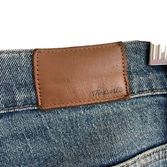 Madewell Tall Classic Straight Jeans in Coldbrook Wash, Size 26T