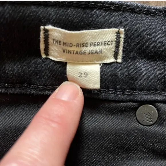 Madewell The Mid-Rise Perfect Vintage Jeans in Clean Black Wash size 29