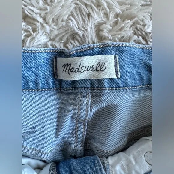 Madewell The Perfect Vintage Jean in Ellicott Wash Straight Leg Raw Hem Size 29
