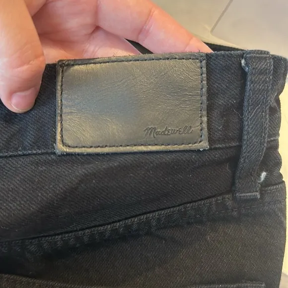 Madewell The Petite Perfect Vintage Jean in Stone Black Knee-Slit Edition