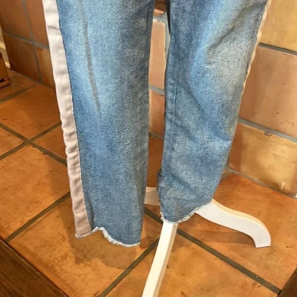 McGuire Women’s Size 28, Beige Tuxedo Striped Straight Leg Jeans!