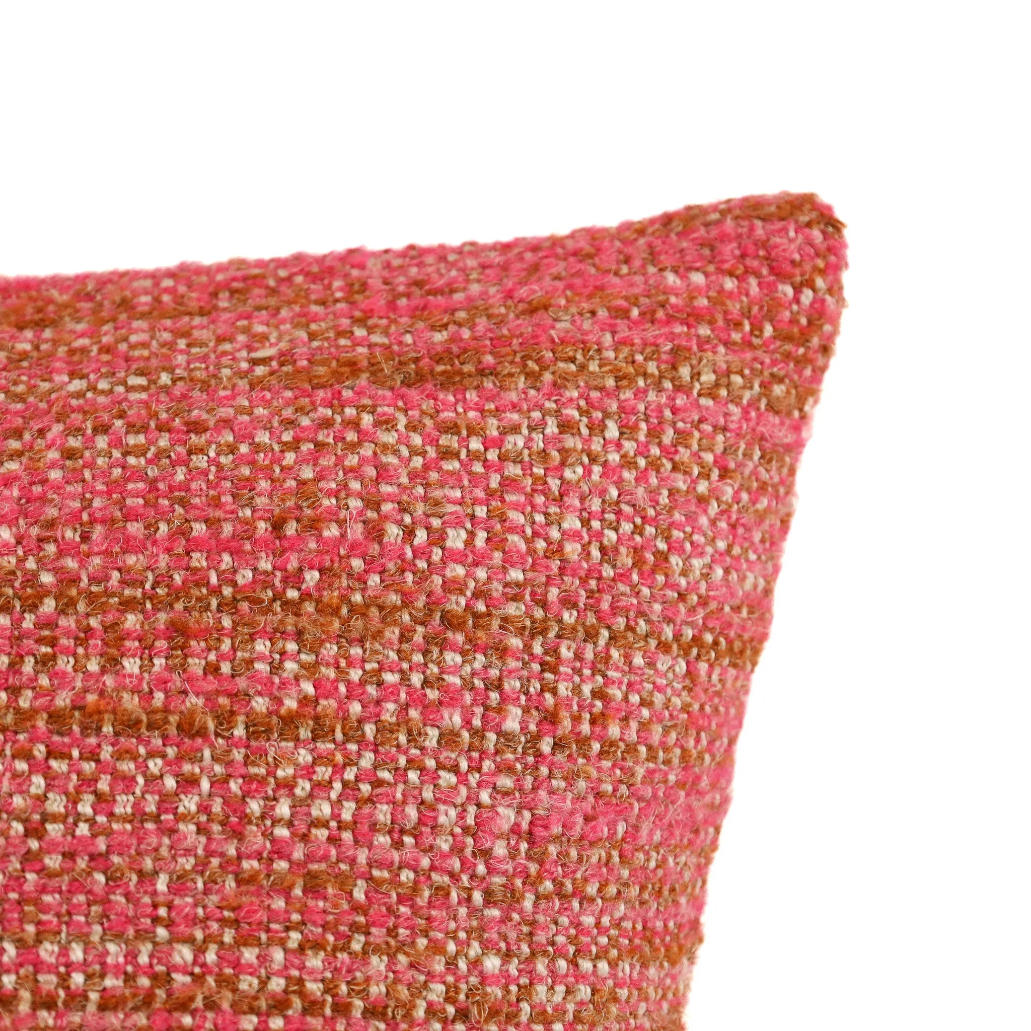 naka pillow