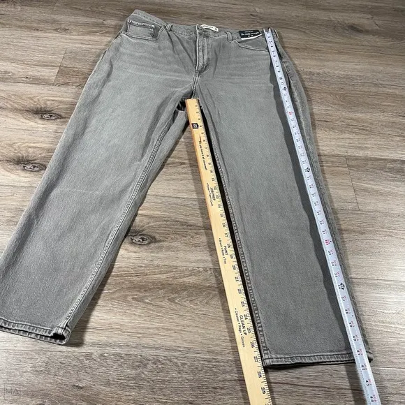 NEW Abercrombie &amp; Fitch Women's Jeans Curve Love Ankle Straight High Rise 34_18L