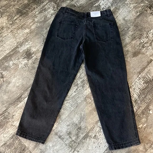 NEW  Future Collective Black High-Rise Overlap Waist Straight Leg Jeans Size 6