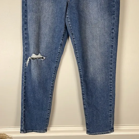 New Lucky Brand Drew High Rise Mom Jean 2 26