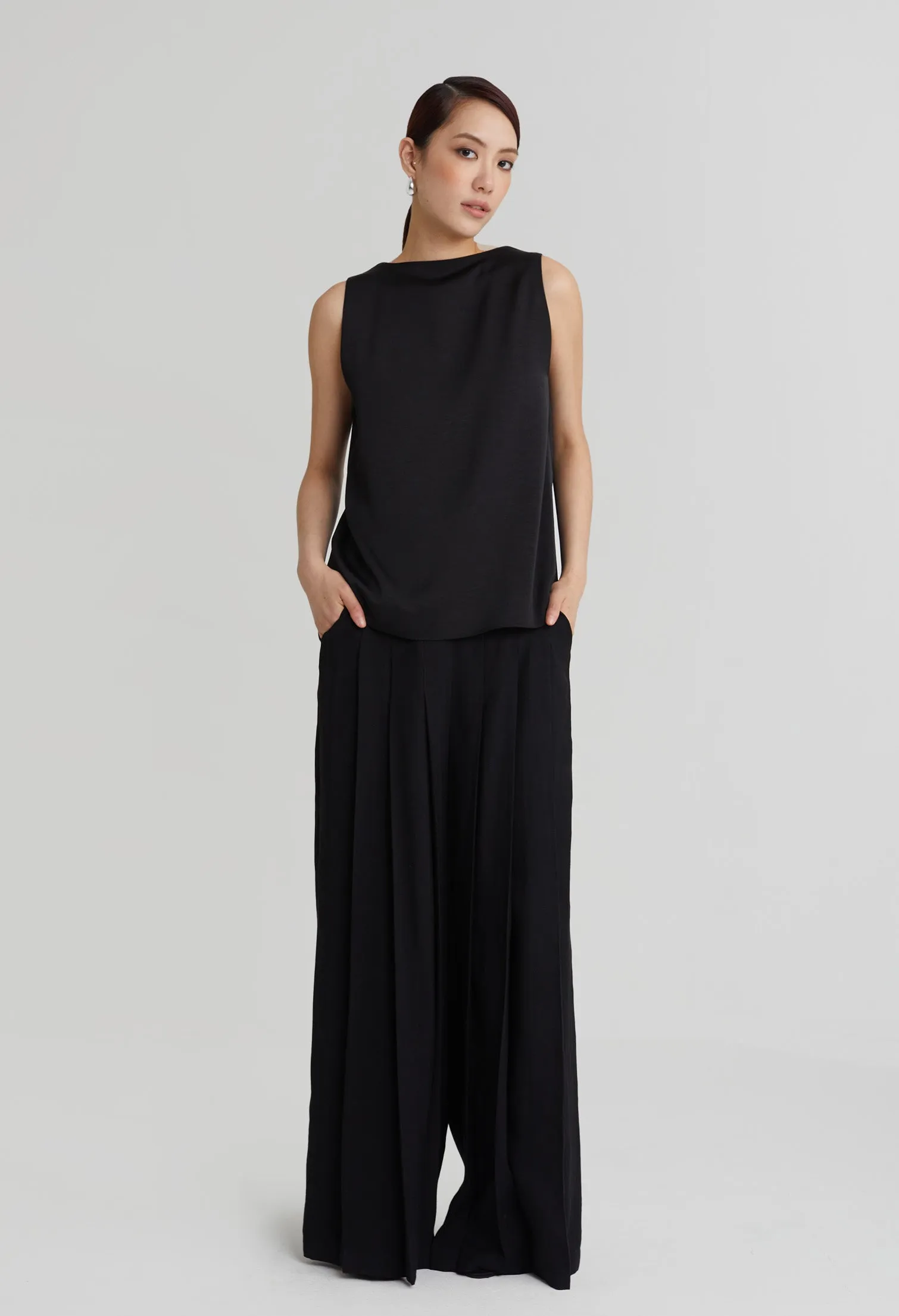 nichii X NURITA HARITH Elegant Two-way Flou Sleeveless Top
