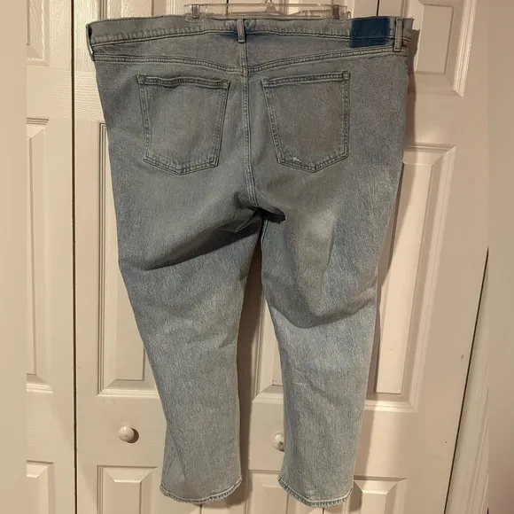 NWT Abercrombie &amp; Fitch ‘90s Straight Ultra High Rise Jeans Size 37/24S