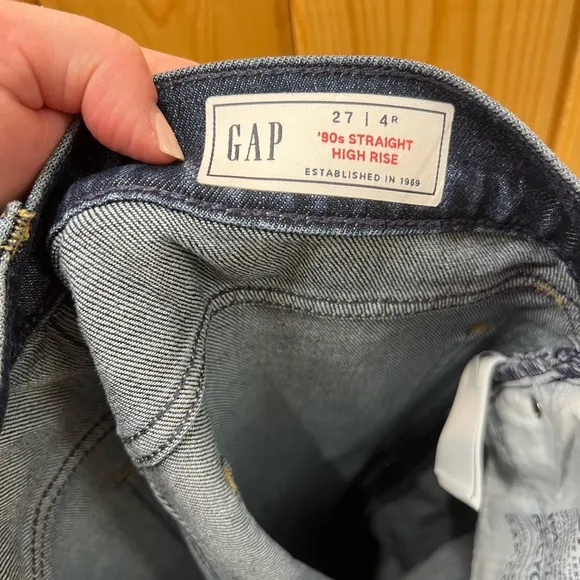 NWT GAP High Rise '90s Straight Jeans in Dark Indigo, 4/27