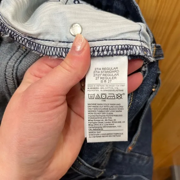 NWT GAP High Rise '90s Straight Jeans in Dark Indigo, 4/27